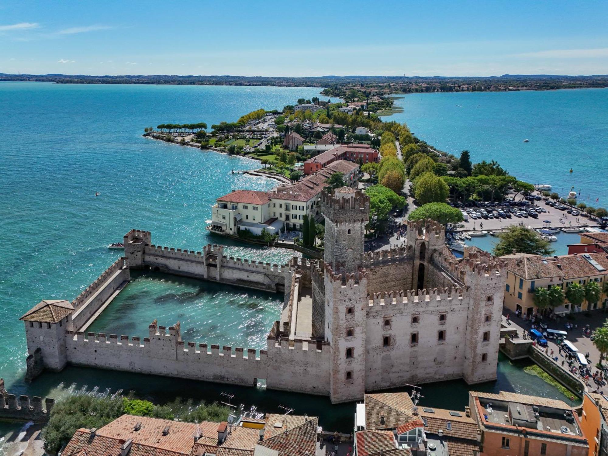 Locanda Carolina Callas Sirmione Eksteriør billede